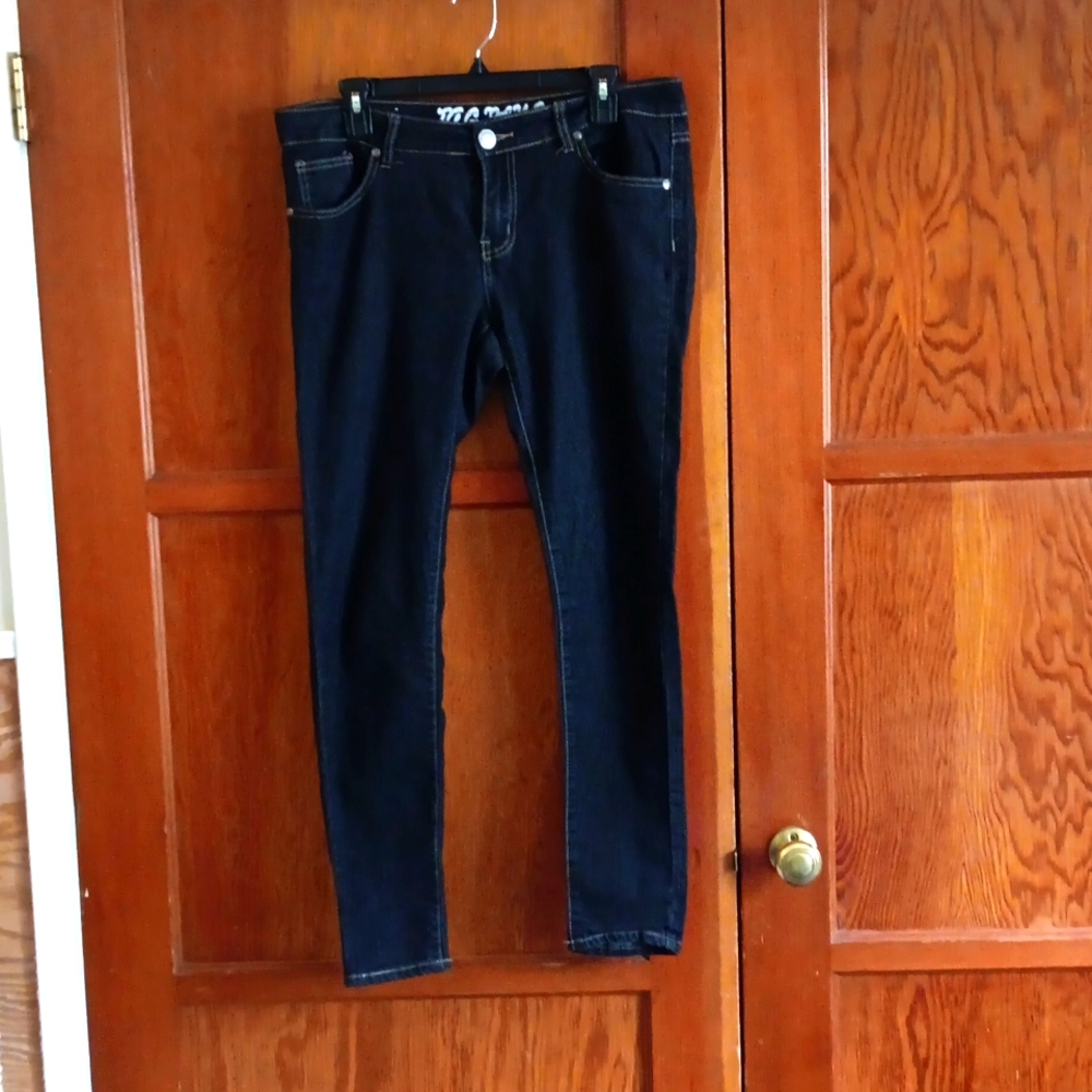 Tag Blue jeans Size 13-14  Black